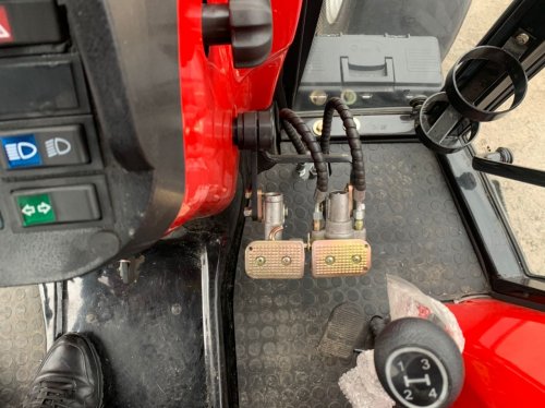 Мінітрактор YTO EX 854 з кабіною